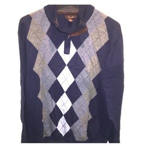 Men’s sweater size XL